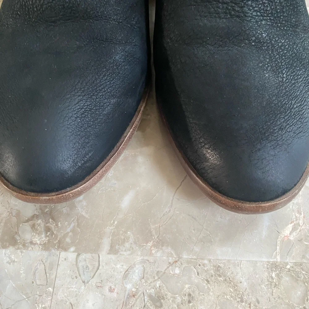 Women's Black Ankle Boots - Picture 3 of 10